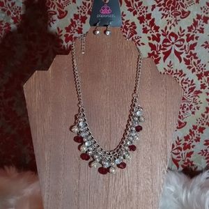 Necklace/Earrings Set
